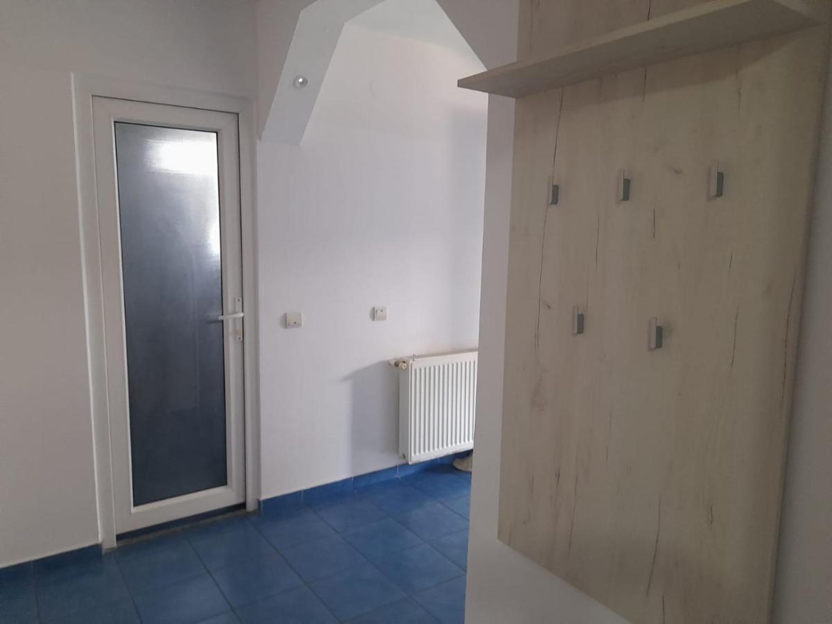 Central City House Tulcea Bagian luar foto